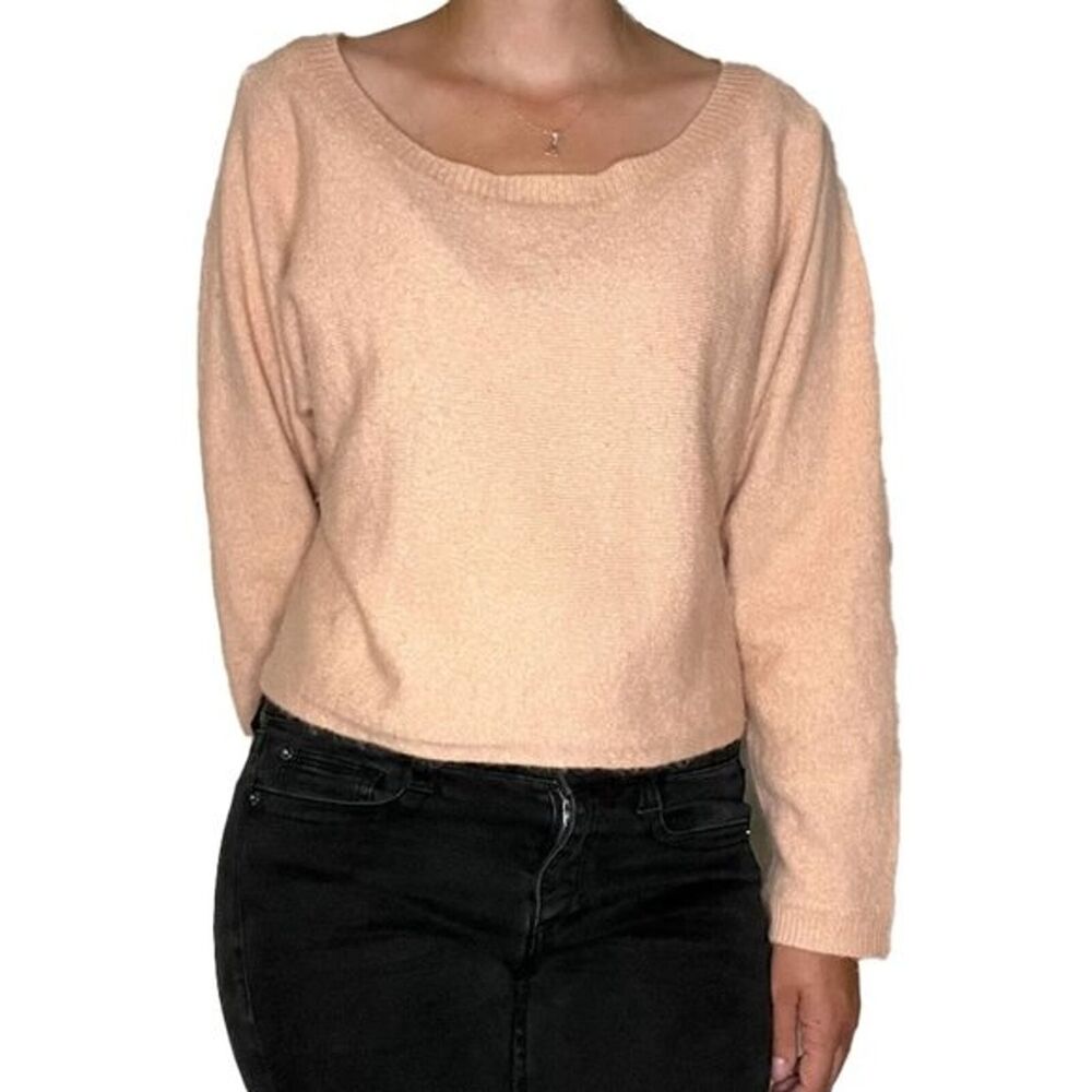 Lulu's Peach Wide Neck Sweater Size‎ Medium